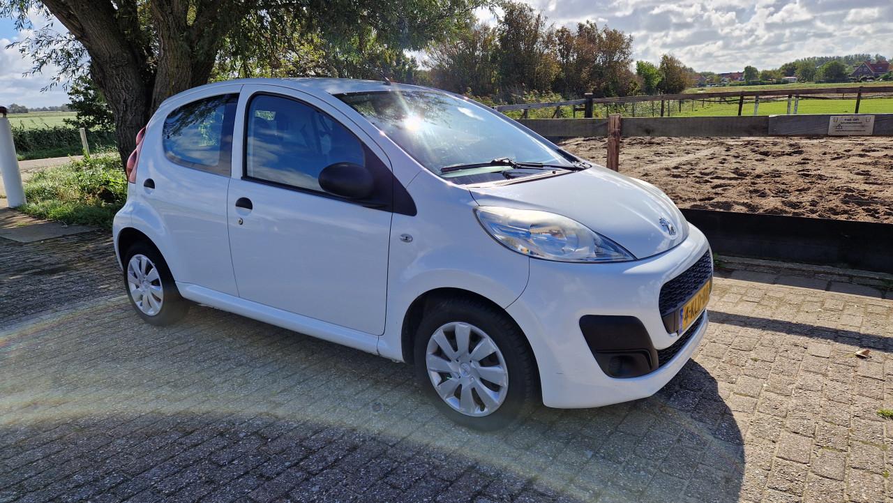 Peugeot 107 5drs/airco/bj.2013