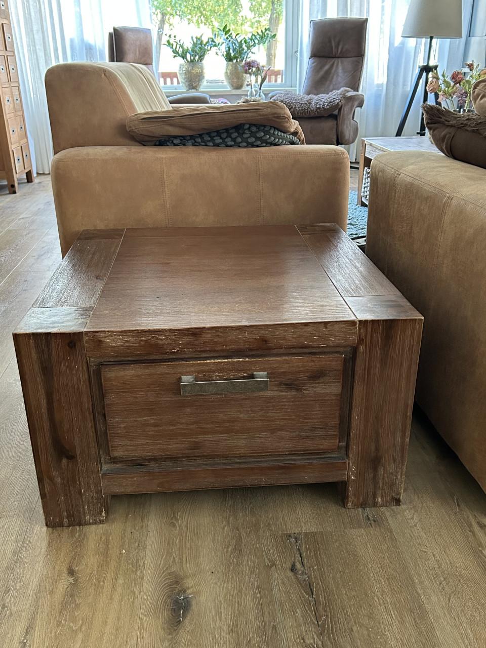 Tafel donker met twee laden Acacia