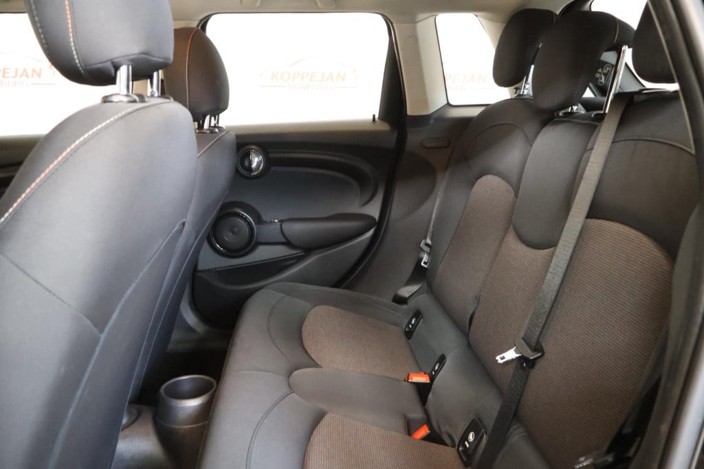 Mini One mini 1.5 salt nl auto, apple carplay, all season, lm velgen, btw