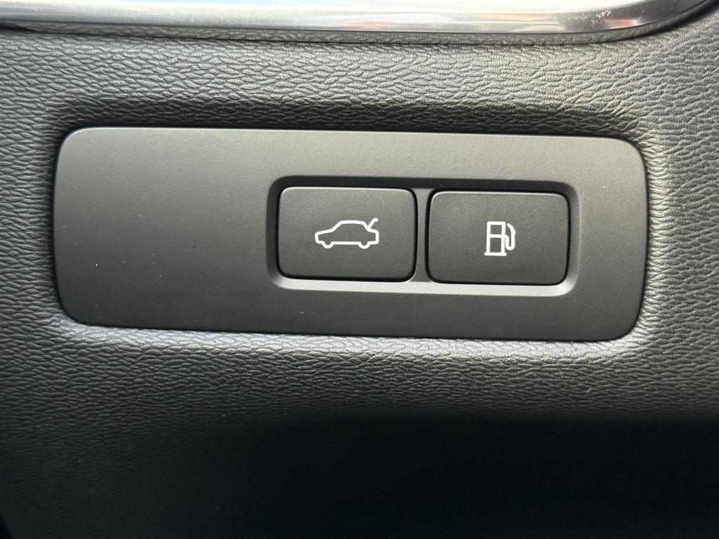 Volvo XC60 t6 398pk recharge ultra dark| panodak| adap.cruise| head-up| 360