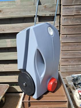 NIEUWE VUILWATERTANK