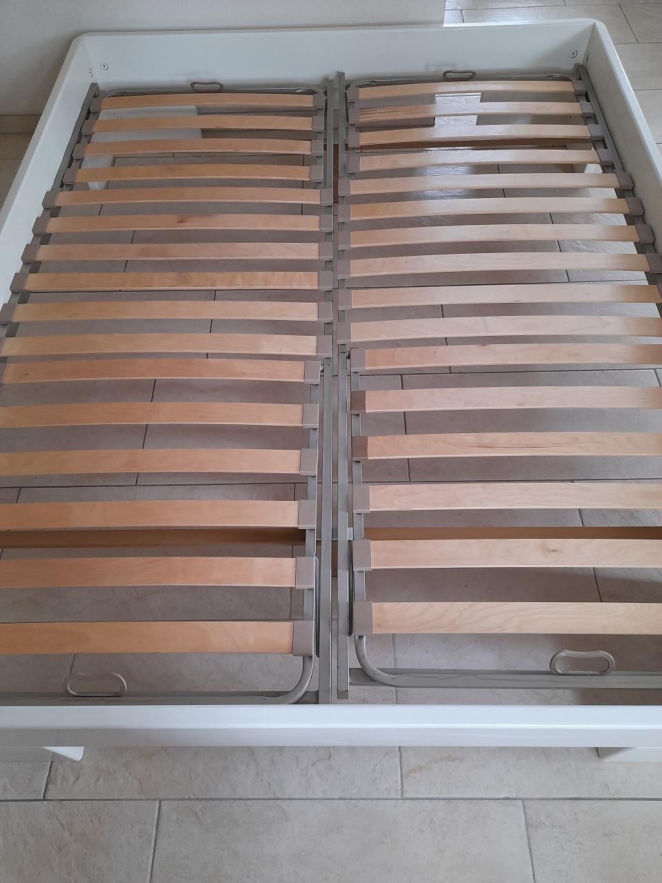2 Persoons bed 160 x 200 (in goede staat )