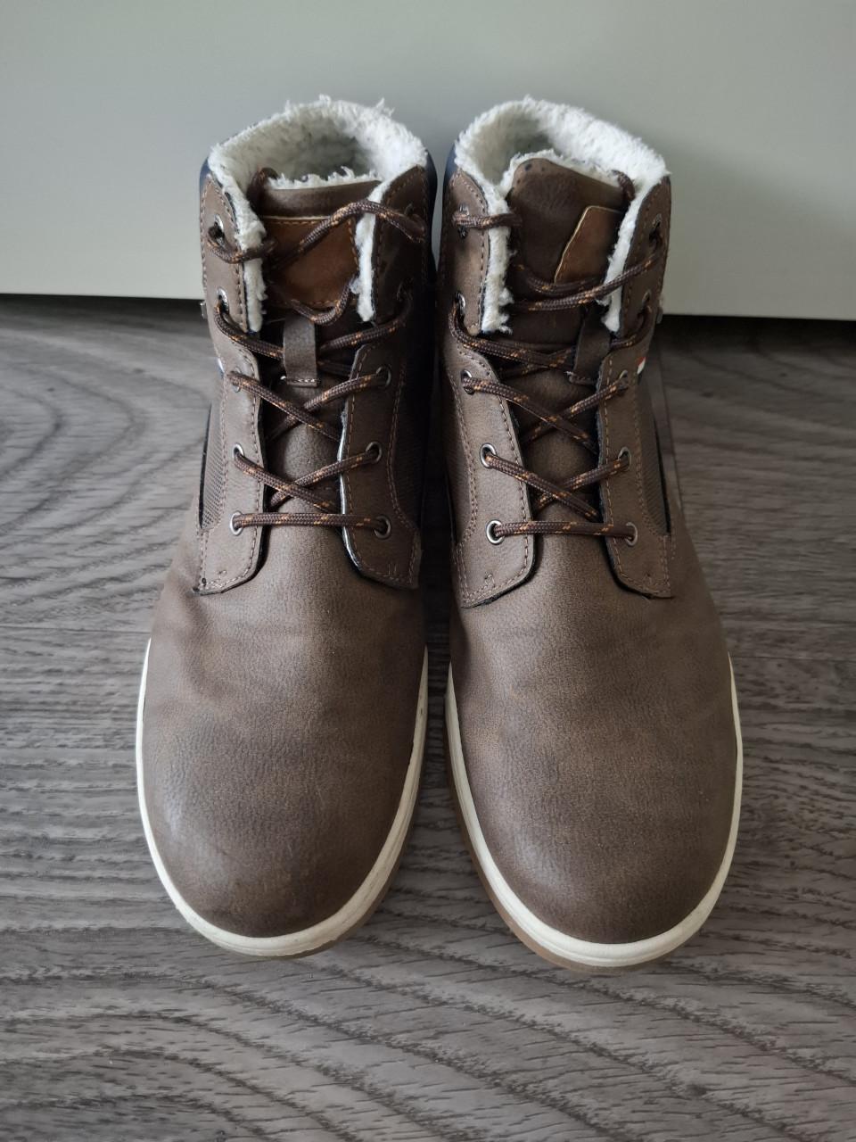 Hoge schoenen maat 44