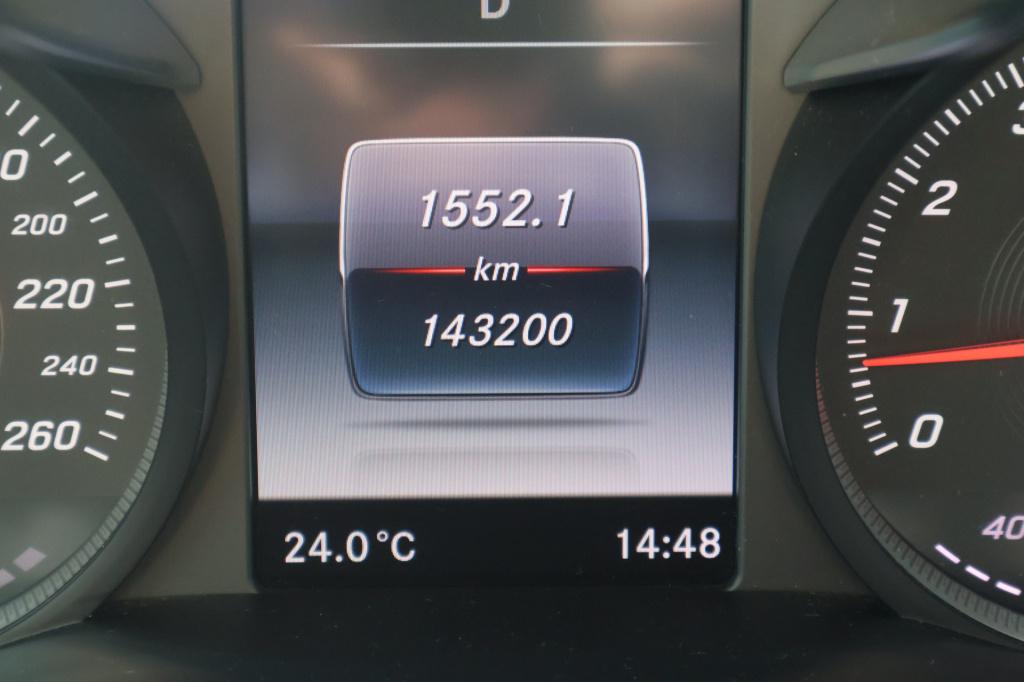 Mercedes-Benz C-Klasse 180 ambition l amg l panoromadak l luchtvering airma