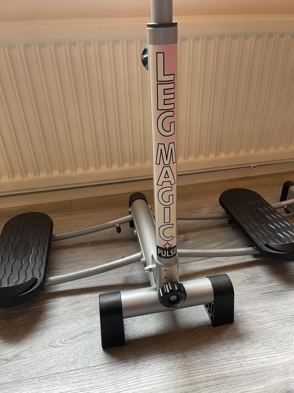 GRATIS! Fitness apparaat leg magic in perfecte staat!