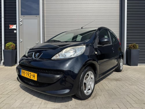 Peugeot 107 1.0-12v xs urban move/nap/apk/airco
