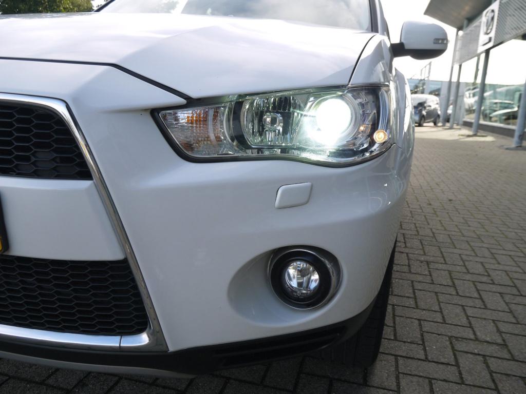 Mitsubishi Outlander 2.0 instyle