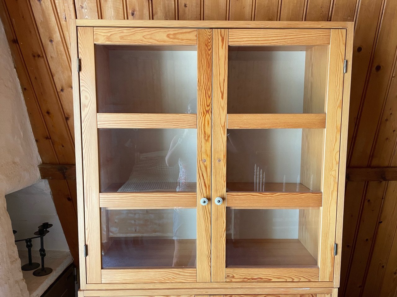 Houten kast bestaande uit 2 delen van 90x90x38