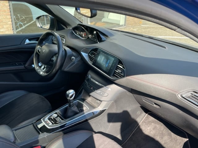 Peugeot 308 gt 1.6 turbo-205pk navigatie | full-led | alcantara | trekhaak 