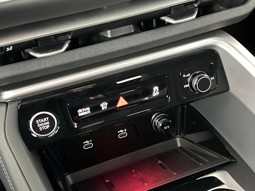 Audi Q5 advanced edition e-hybrid 220 kw / 299 pk suv 7 ve