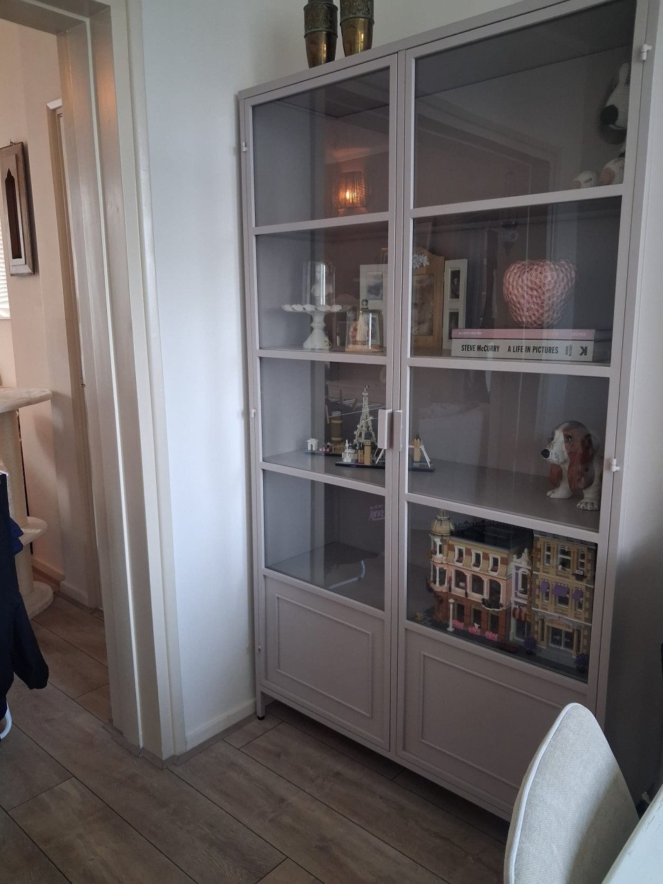 WOOOD vitrine kast