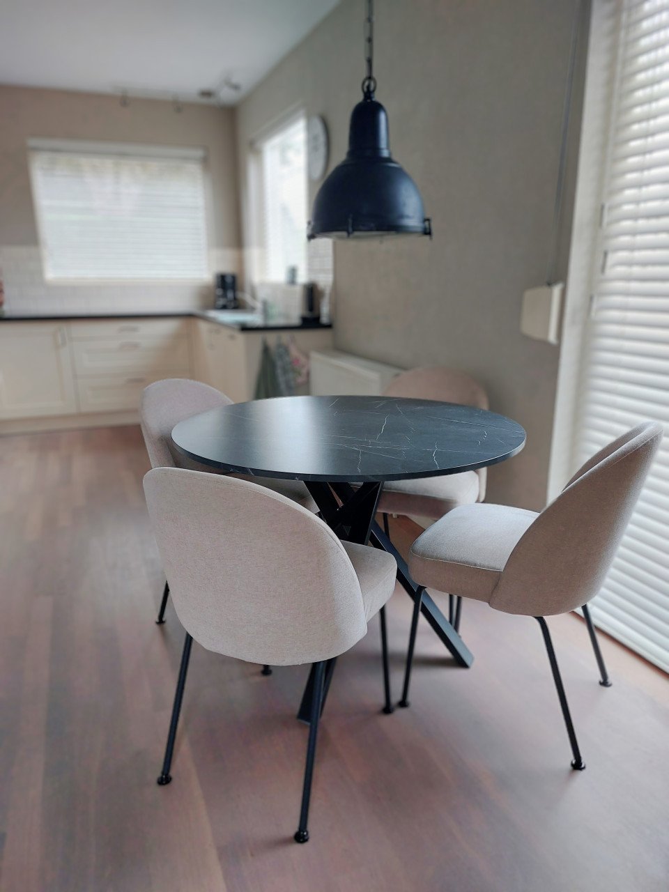 Eethoek incl. 4 stoelen