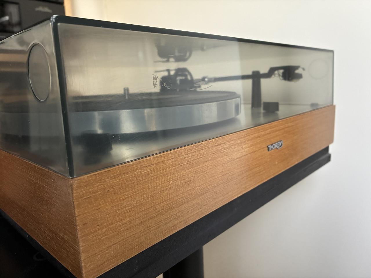 Thorens TD 166 mk 2 platenspeler.