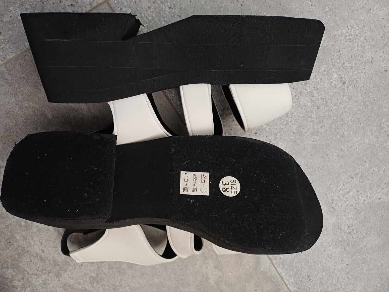 Plateau sandalen maat 38 NIEUW