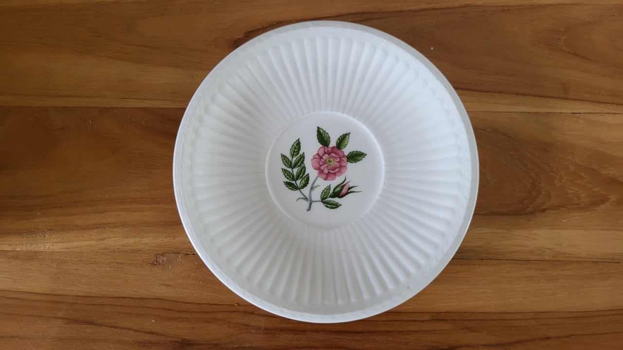 Wedgwood Rosalind soepkop met schotel
