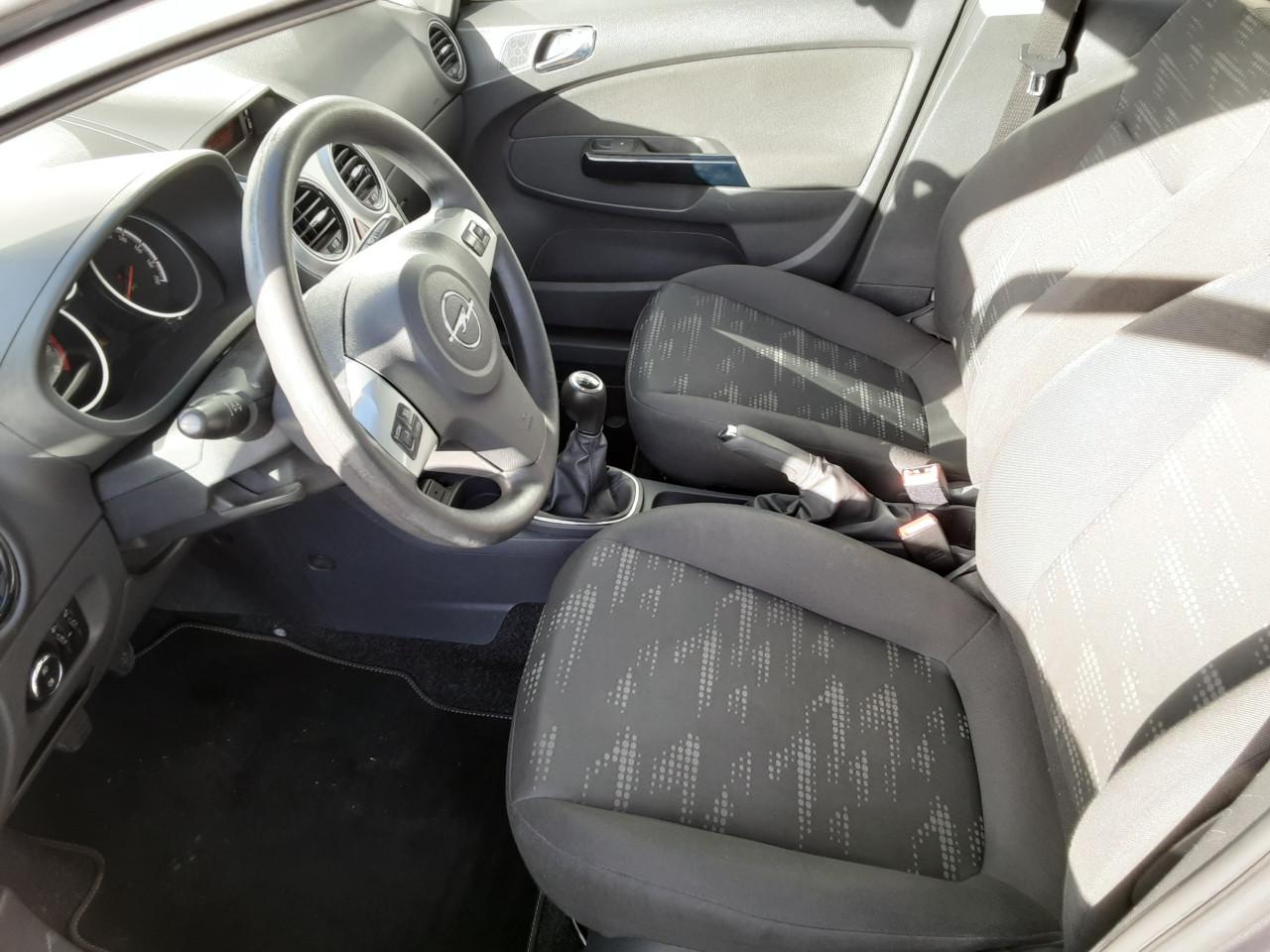 Opel Corsa 1.2-16V Cosmo