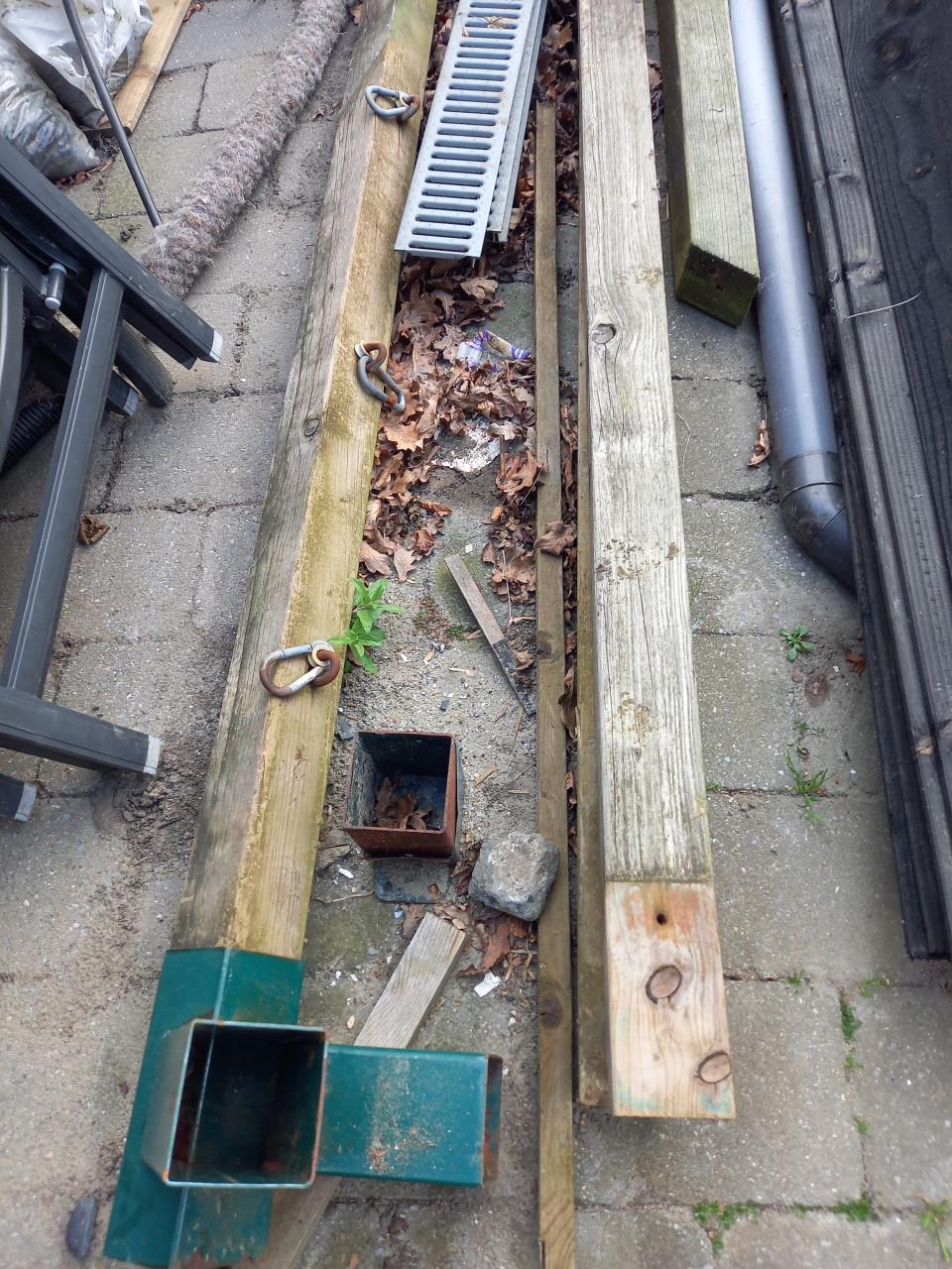 3 geimpregneerde palen 300x10x10cm +160x10x10, aanbouwschommelframe