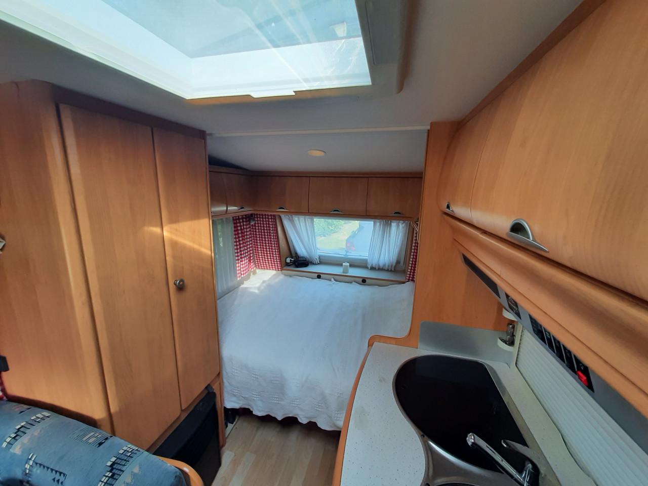 Caravan Hobby 400SB Excelelent