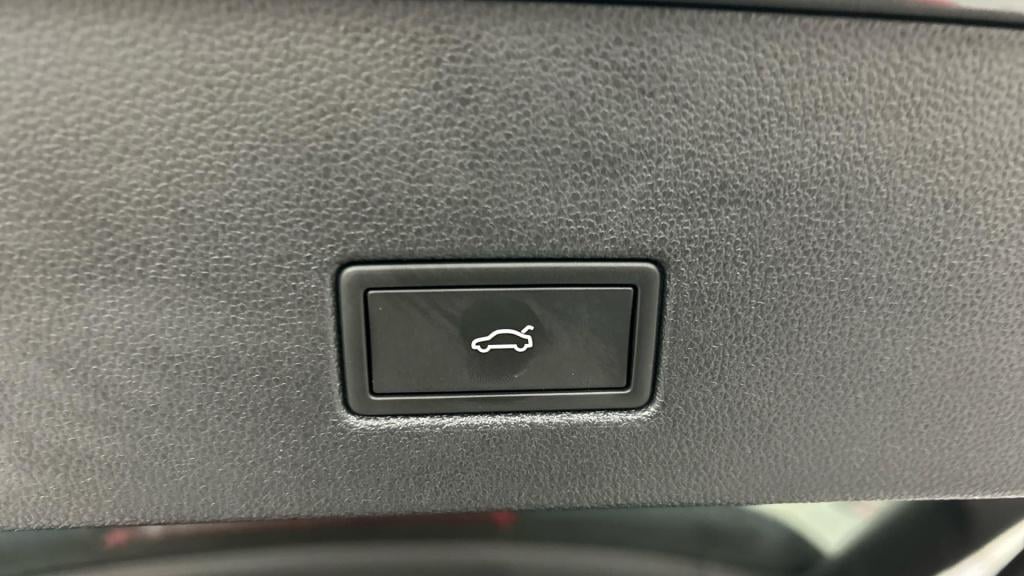 Volkswagen T-roc 1.5 tsi r-line black edition automaat , panoramaschuifdak 