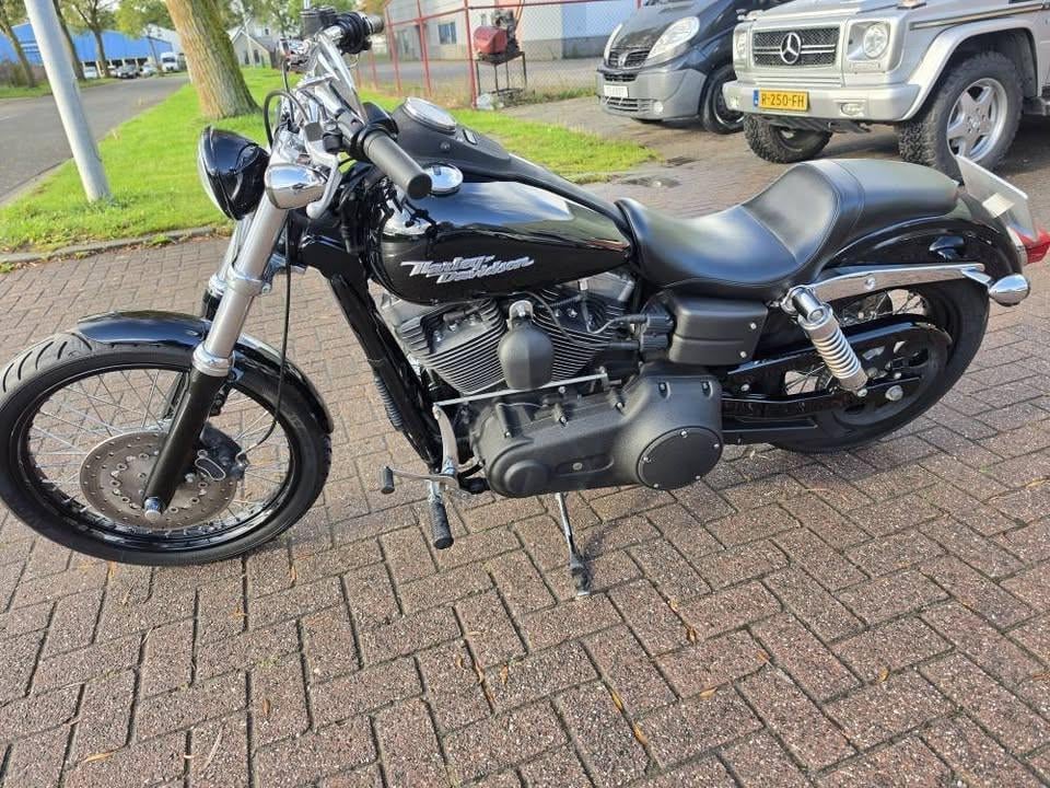 HARLEY-DAVIDSON DYNA STREET BOB 1450cc  nl motor 5hd