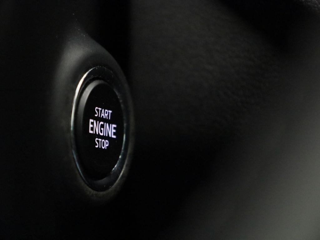 Skoda Octavia 1.0 tsi business edition | apple carplay / android auto | nav