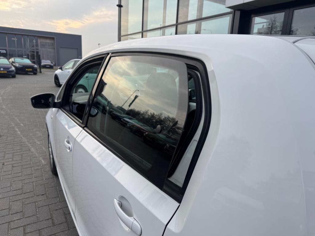 Volkswagen UP! 1.0 move up! * automaat * airco * nap