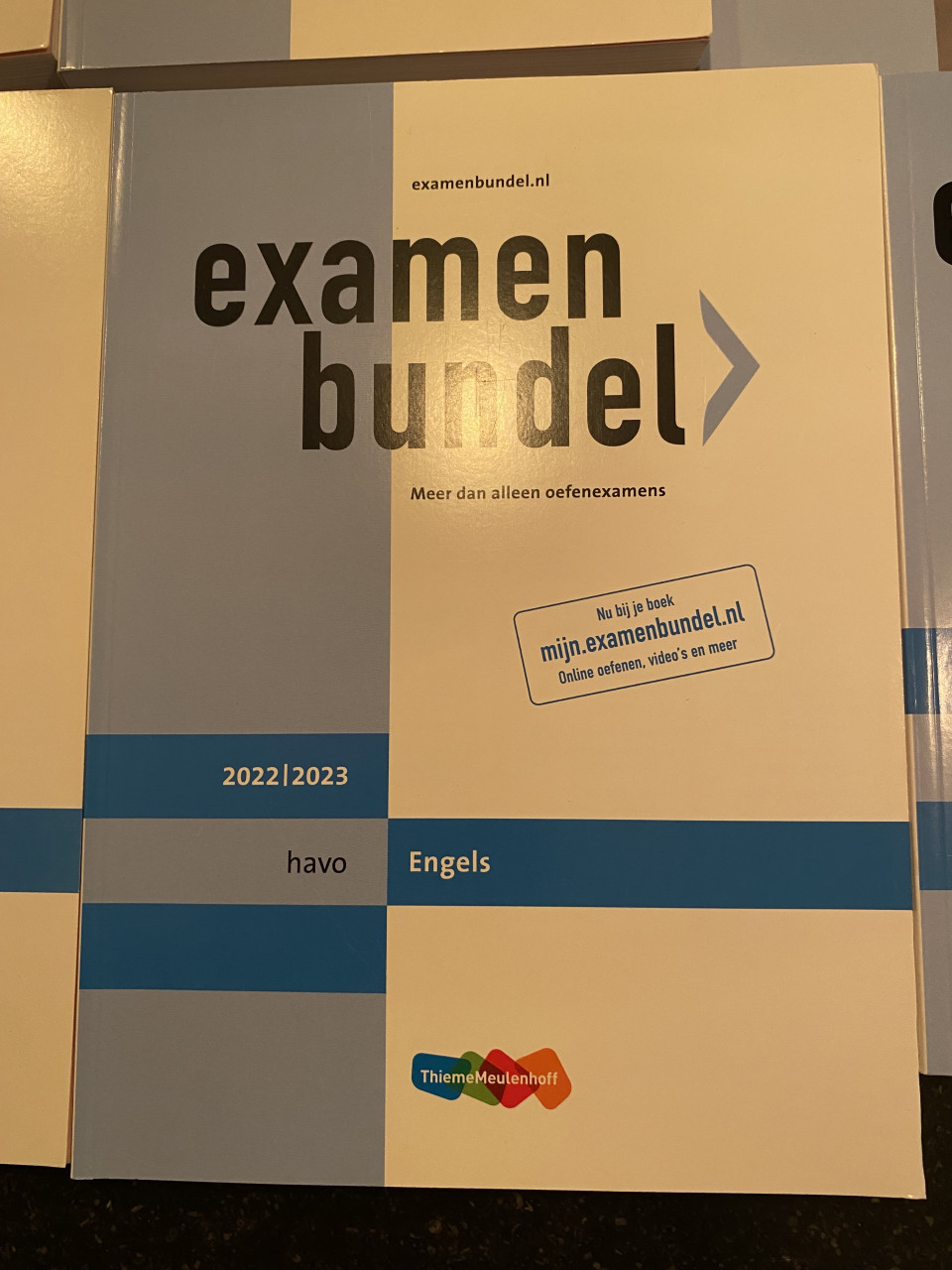Examenbundels biologie / Wiskunde A 2022/2023 HAVO / samengevat Natuurkunde