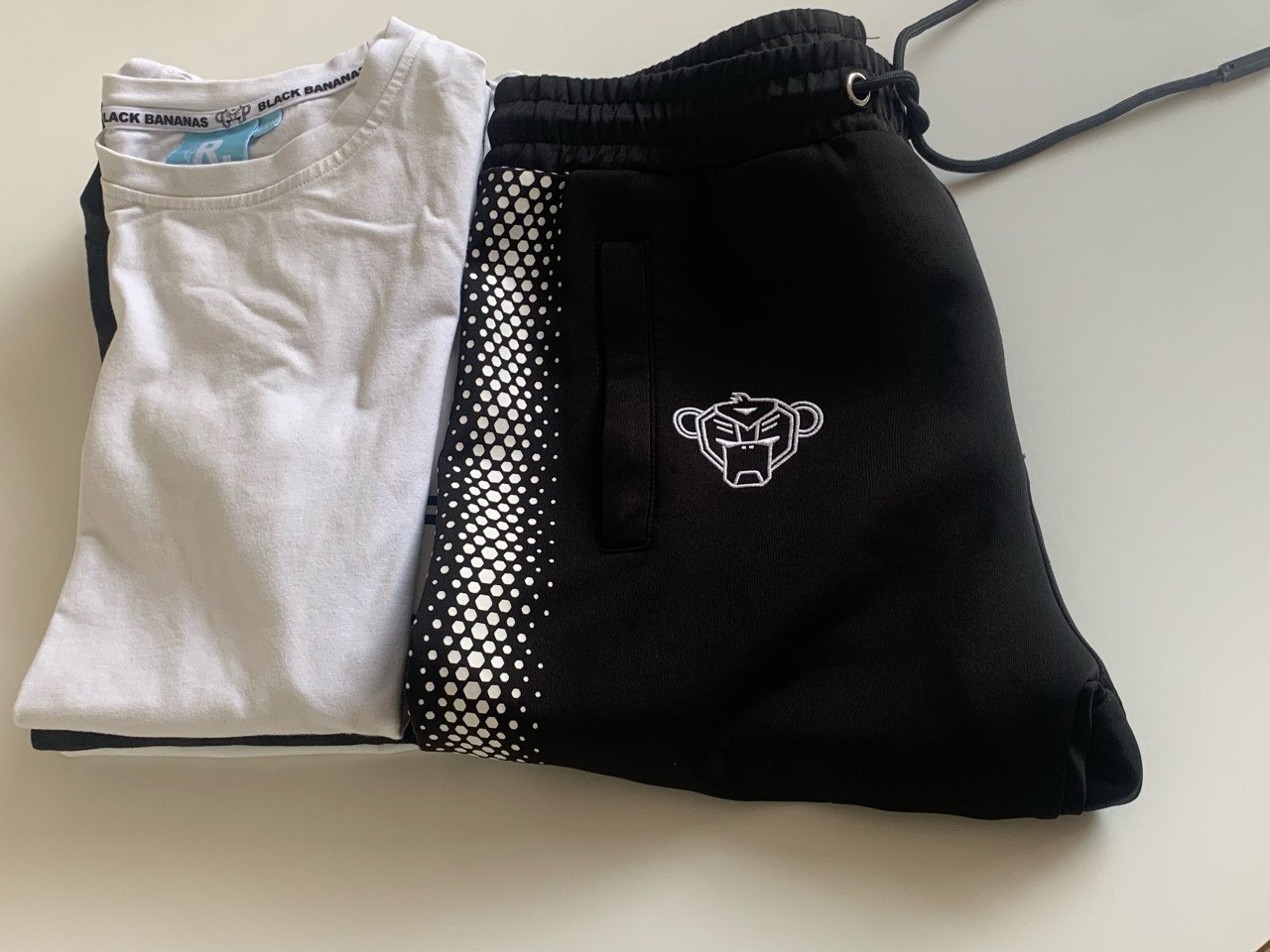 Black Bananas broek en shirts 164