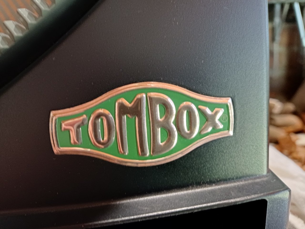 Vintage Tom Box voor 200 CD/DVD met 45 jaren 70 CD's