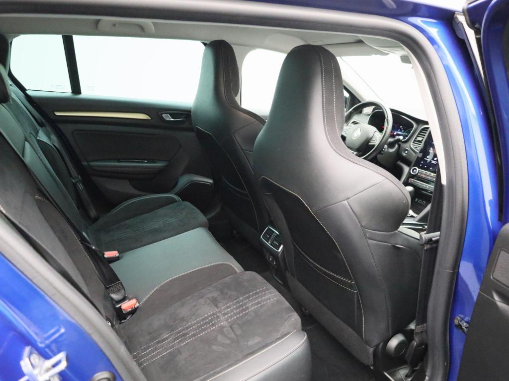 Renault Megane E-tech estate 1.6 plug-in hybrid 160 e-tech engineered | phe