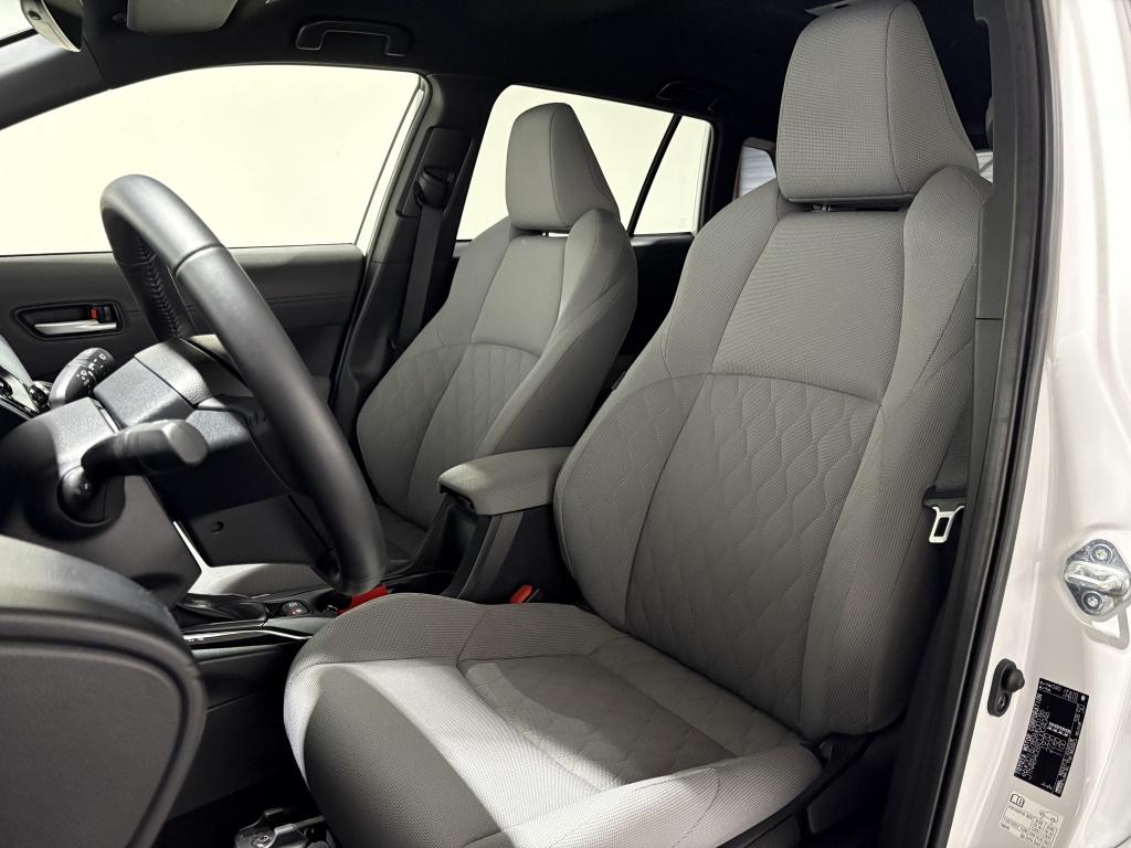 Toyota Corolla Cross hybrid 200 style| adap.cruise| camera| pdc| keyless