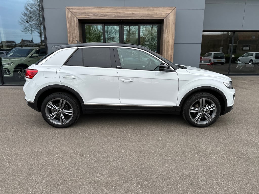 Volkswagen T-roc 1.5 tsi 150pk dsg united | led | camera | virtual cockpit 