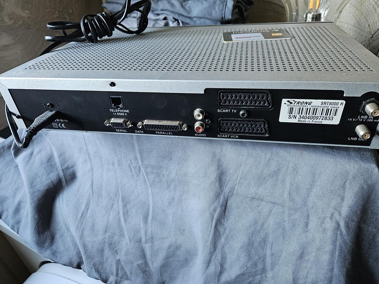 Werkende Strong SRT8000 Digitale Satellietontvanger