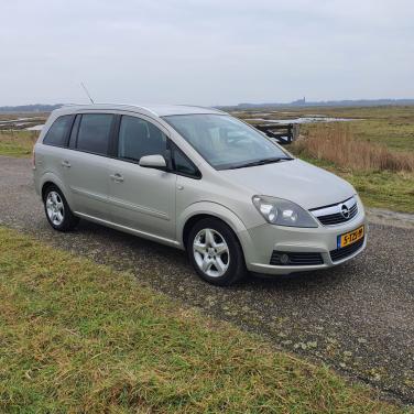 Opel Zafira 1.8 Essentia 7 persoons