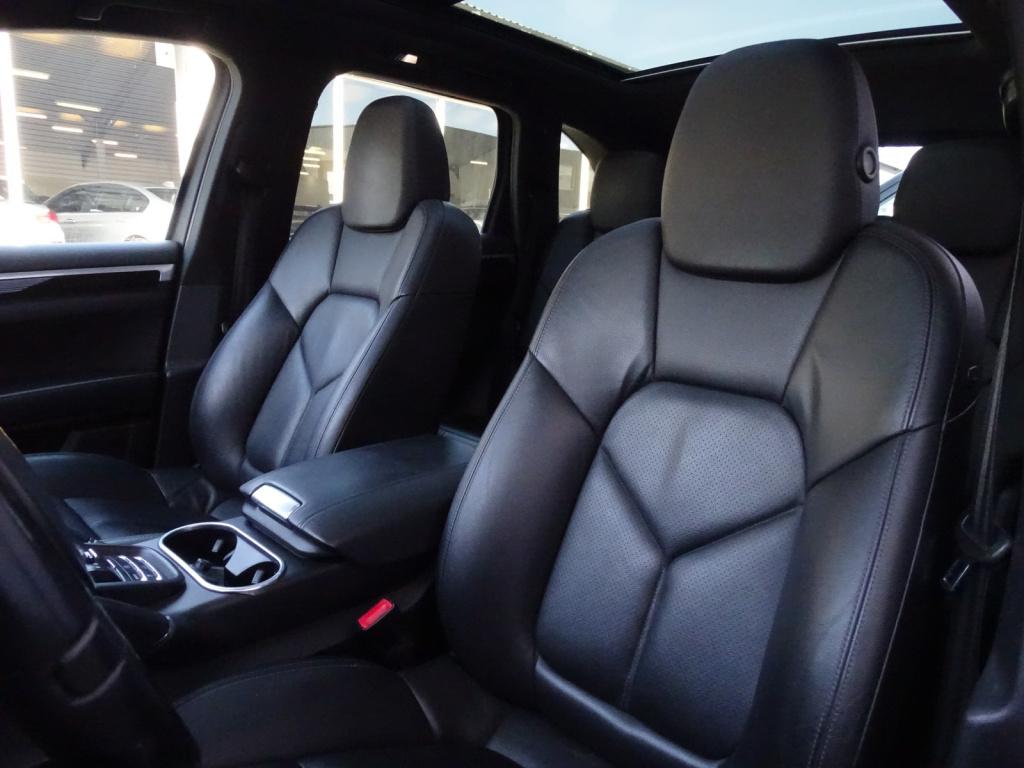 Porsche Cayenne 3.0 d | bose | pano | memory | bi-xenon