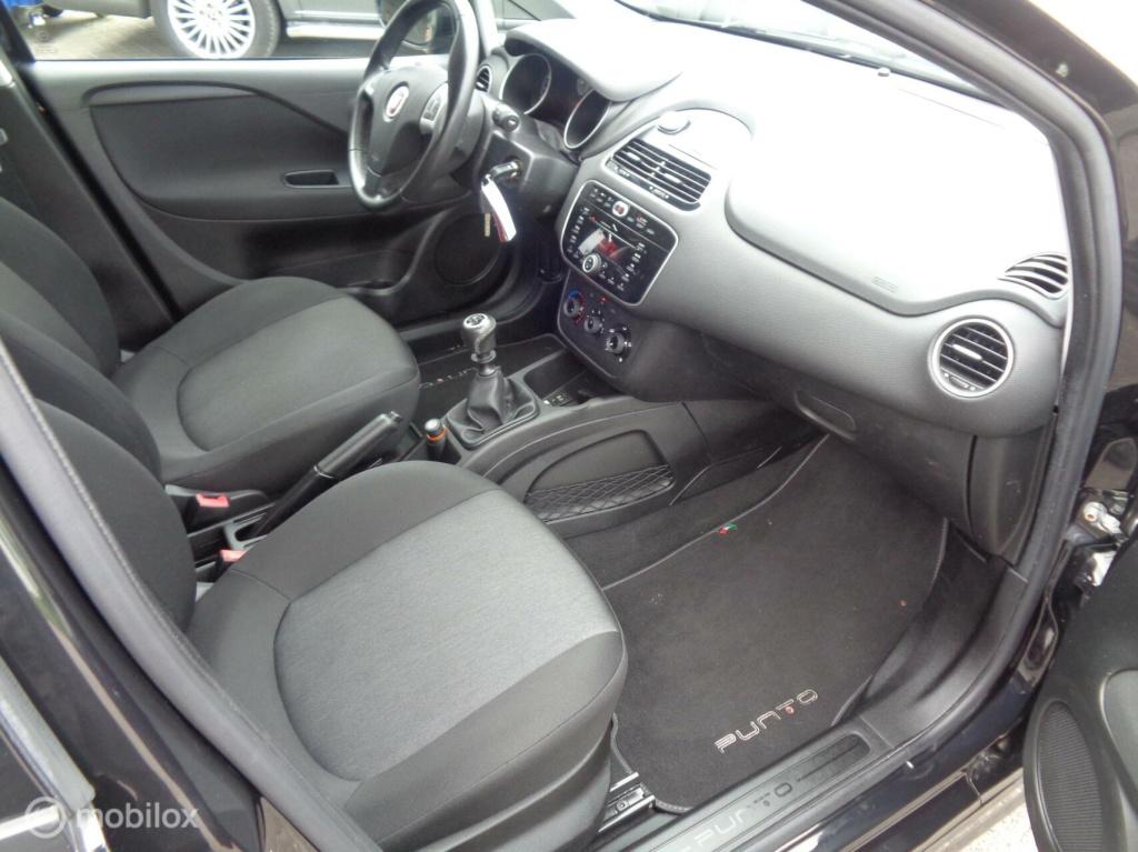 Fiat Punto evo 0.9 twinair turbo street/airco/cruise/5 deurs/pdc/nieuwe apk
