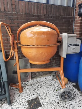 Betonmolen 140liter