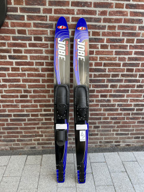 Jobe waterskies slechts 1x gebruikt