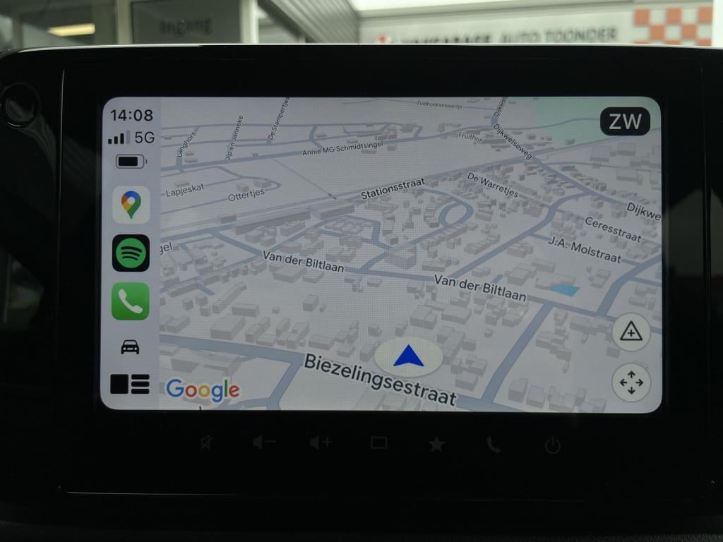 Suzuki Swift 1.2 style smart hybrid