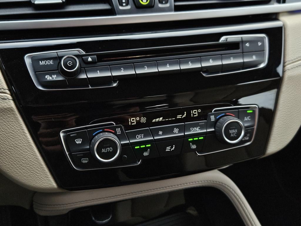 BMW X1 sdrive18i high executive | acc | camera