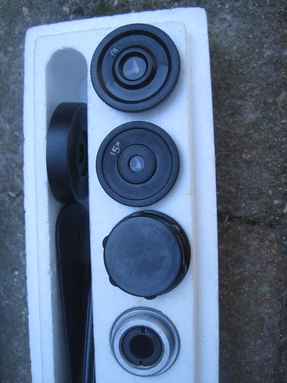 Microscoop in houten kist