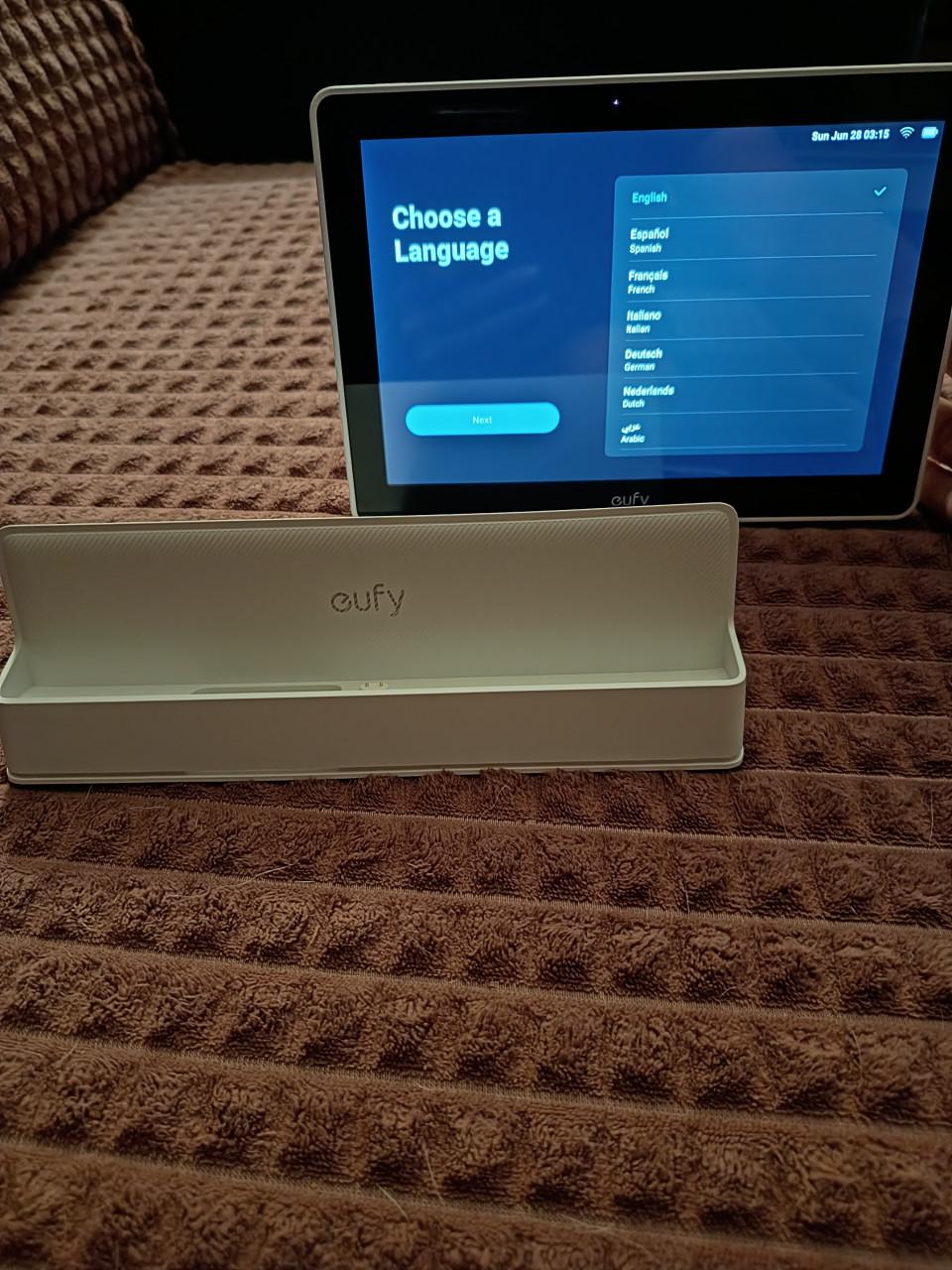 Eufy smart display e10