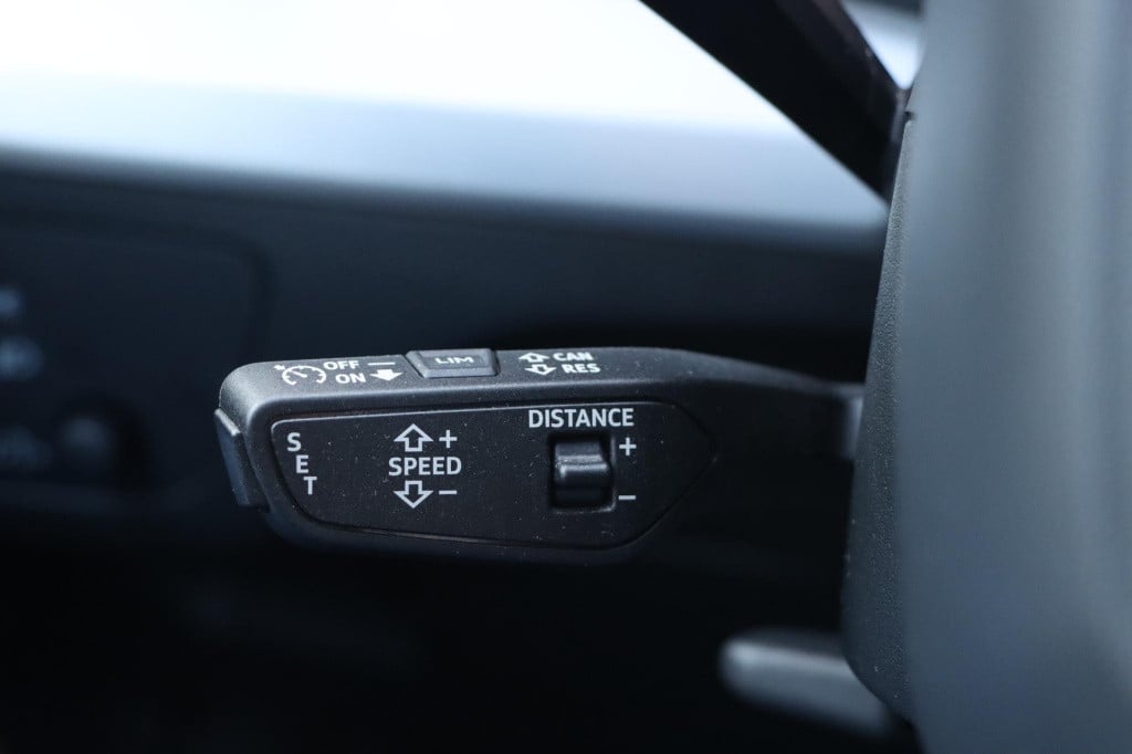 Audi Q5 50 tfsi e s edition 300pk s-tronic | rs stoelen