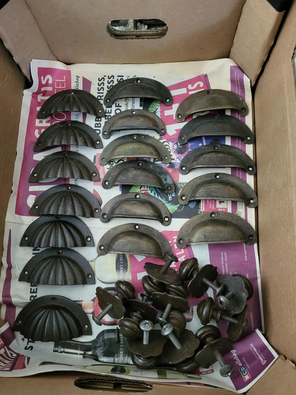 Antieke handgreepjes messing