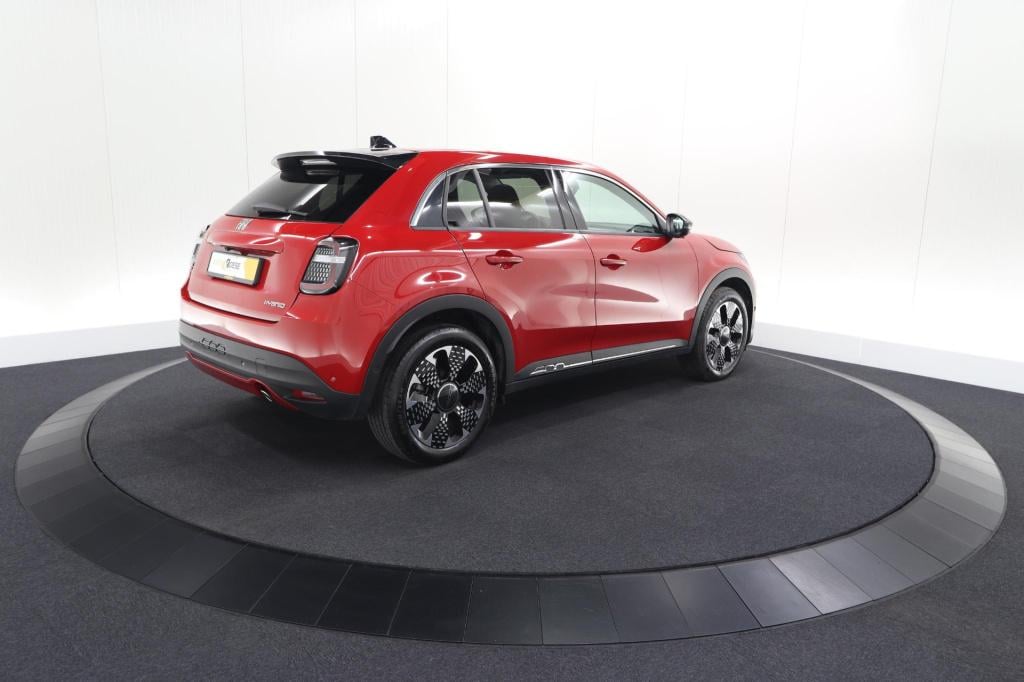Fiat 600 1.2 hybrid 110 la prima | elektrische achterklep | adaptieve cruis