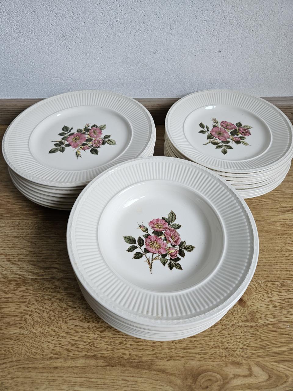 Wedgwood Briar Rose borden