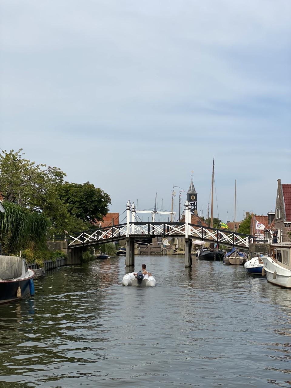 Opblaas-/opvouwbare rubberboot +/- 210cm met Yamaha 4 pk