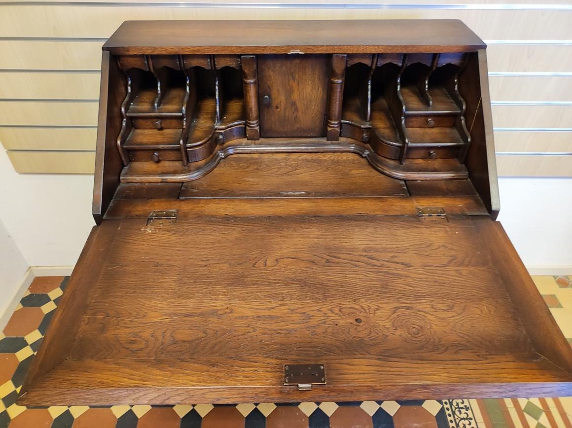 Secretaire