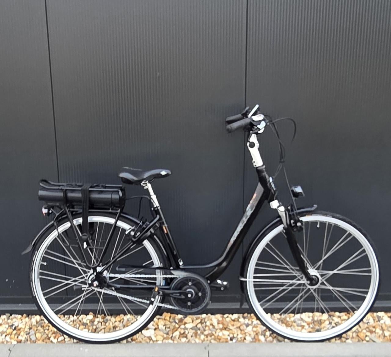 Zeer nette Gazelle Arroyo E-line Bosch Systeem 46cm