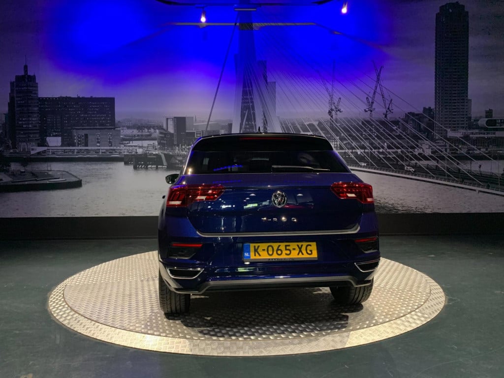 Volkswagen T-roc 1.5 tsi sport business r *led*app-connect*